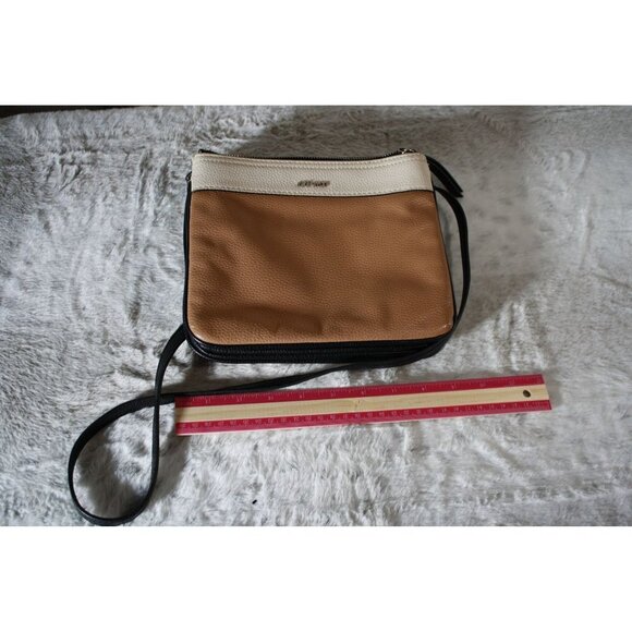 Nine West Purse - Picture 1 of 8